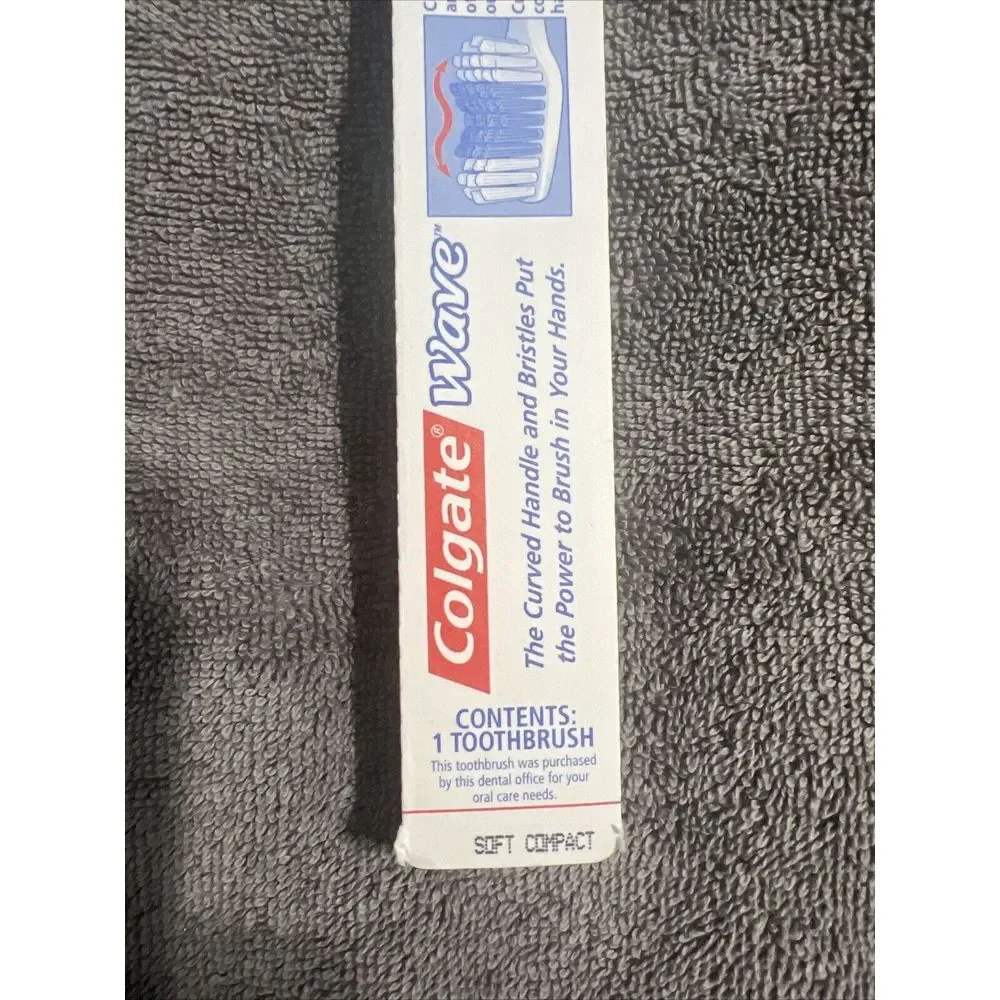 Colgate Wave Toothbrush Soft Compact Head Comfort Fit Curved Bristles Colors NOS